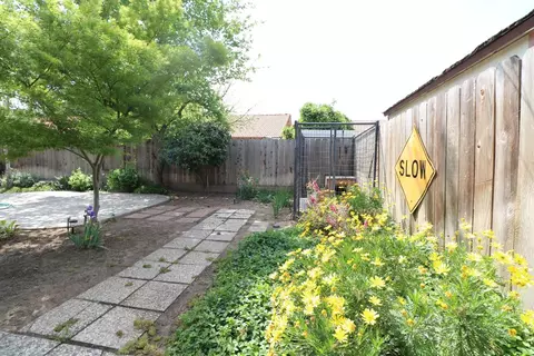 1925 Eastbrook Ave, Tulare, CA 93274 photo 19
