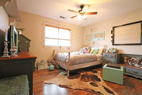1925 Eastbrook Ave, Tulare, CA 93274 photo 13