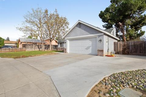 213 W Fremont Ave, Clovis, CA 93612 photo 4