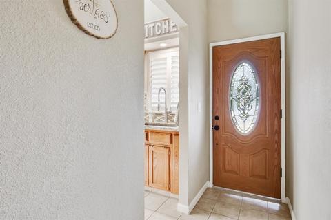213 W Fremont Ave, Clovis, CA 93612 photo 6