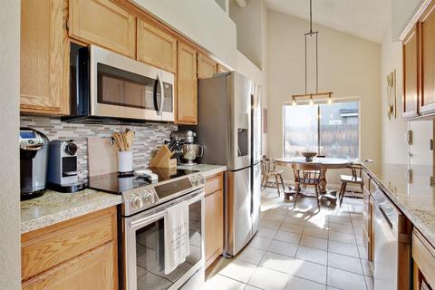 213 W Fremont Ave, Clovis, CA 93612 photo 15