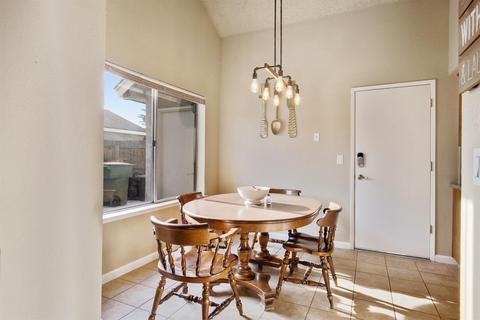 213 W Fremont Ave, Clovis, CA 93612 photo 14