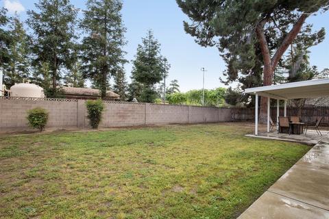 213 W Fremont Ave, Clovis, CA 93612 photo 30