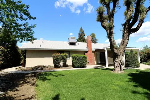 2749 E Paradise Ave, Visalia, CA 93292 photo 18