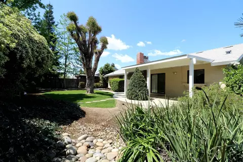 2749 E Paradise Ave, Visalia, CA 93292 photo 22