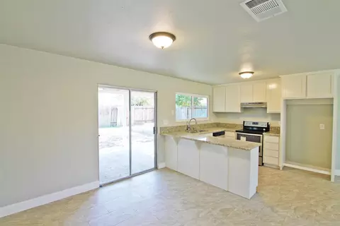 706 Northampton Dr, Vacaville, CA 95687 photo 14