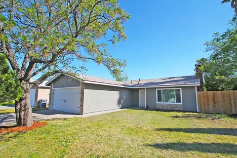 706 Northampton Dr, Vacaville, CA 95687 photo 1