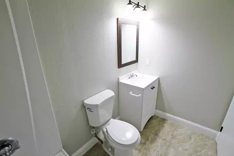 706 Northampton Dr, Vacaville, CA 95687 photo 41