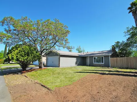 706 Northampton Dr, Vacaville, CA 95687 photo 6