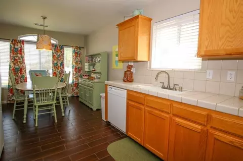 1222 Marks Ct, Dinuba, CA 93618 photo 12