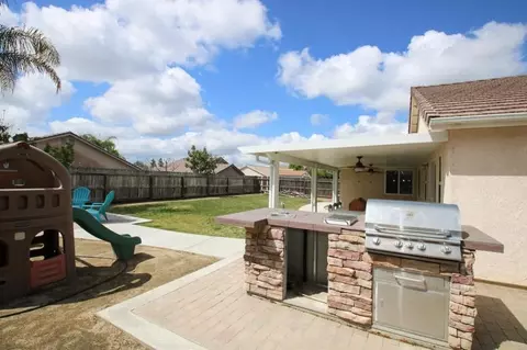 1222 Marks Ct, Dinuba, CA 93618 photo 32