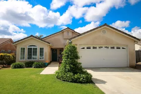 1222 Marks Ct, Dinuba, CA 93618 photo 2