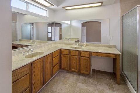 831 E Palm Dr, Hanford, CA 93230 photo 13
