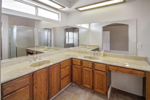 831 E Palm Dr, Hanford, CA 93230 photo 12