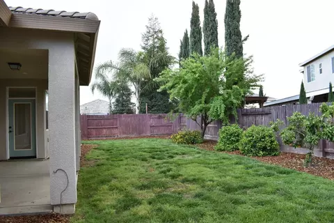 349 Hampton St, Tulare, CA 93274 photo 42