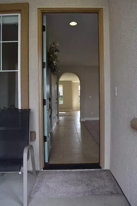 349 Hampton St, Tulare, CA 93274 photo 6