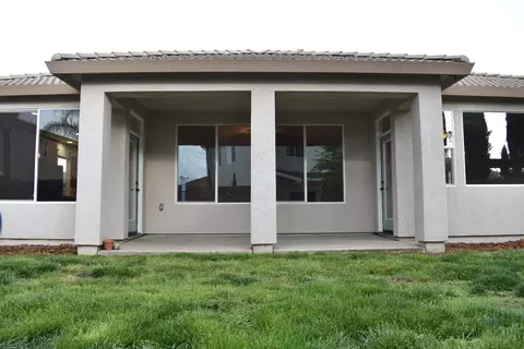 349 Hampton St, Tulare, CA 93274 photo 37