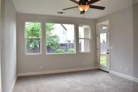 349 Hampton St, Tulare, CA 93274 photo 22