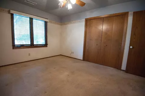 304 E Parkview Ave, Visalia, CA 93277 photo 63