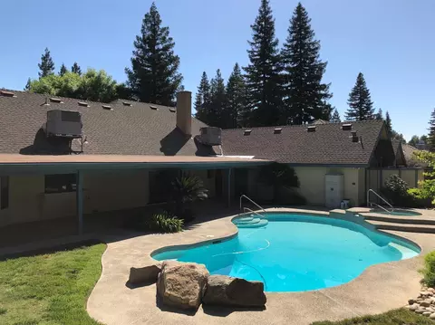 304 E Parkview Ave, Visalia, CA 93277 photo 16