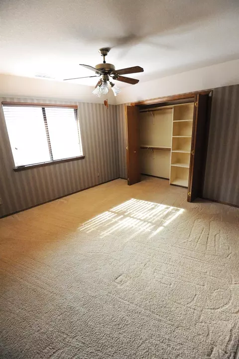 304 E Parkview Ave, Visalia, CA 93277 photo 67