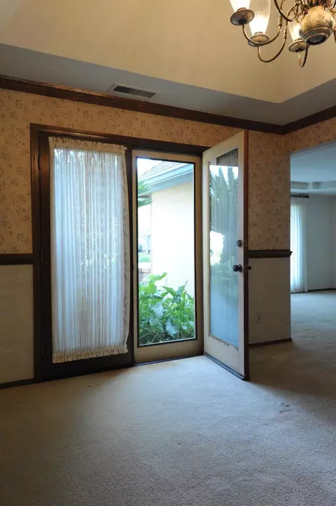304 E Parkview Ave, Visalia, CA 93277 photo 42