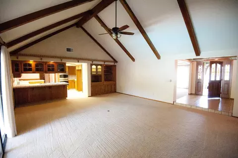 304 E Parkview Ave, Visalia, CA 93277 photo 25