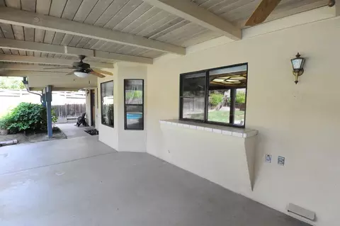 304 E Parkview Ave, Visalia, CA 93277 photo 59