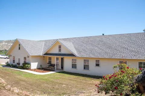 16604 Cattle Dr, Springville, CA 93265 photo 2