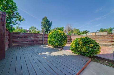 643 E Harold Ave, Visalia, CA 93292 photo 12