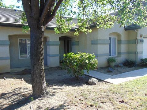 4141 E Laurel Ave, Visalia, CA 93292 photo 2