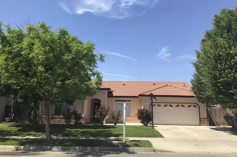1191 Pine Dr, Lemoore, CA 93245 photo 1