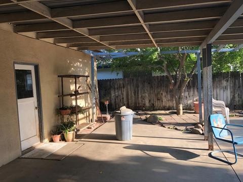 1633 S Johnson St, Visalia, CA 93277 photo 29