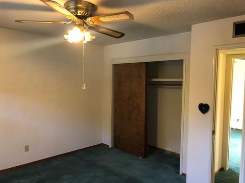 1633 S Johnson St, Visalia, CA 93277 photo 11