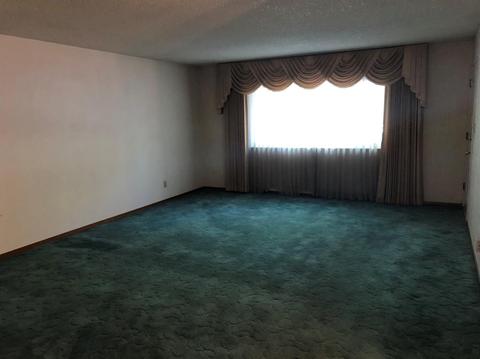 1633 S Johnson St, Visalia, CA 93277 photo 3