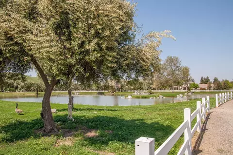 31014 Angus Loop Dr, Springville, CA 93265 photo 4