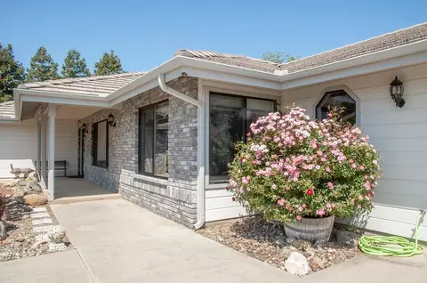 31014 Angus Loop Dr, Springville, CA 93265 photo 10