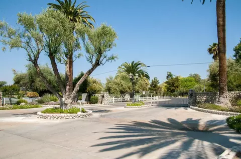 31014 Angus Loop Dr, Springville, CA 93265 photo 2