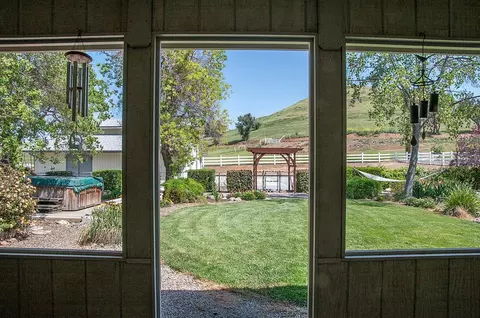 31014 Angus Loop Dr, Springville, CA 93265 photo 51
