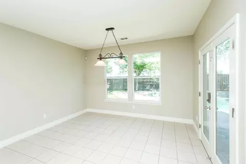 324 Hemmingway Ct, Tulare, CA 93274 photo 16