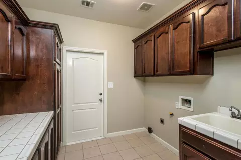 324 Hemmingway Ct, Tulare, CA 93274 photo 33