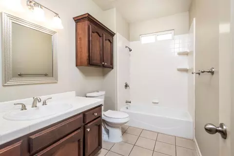 324 Hemmingway Ct, Tulare, CA 93274 photo 22