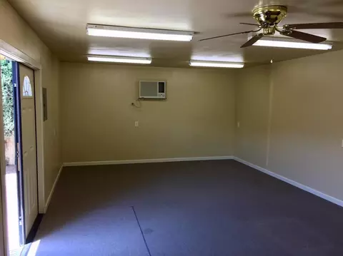 2620 E Paradise Ave, Visalia, CA 93292 photo 28