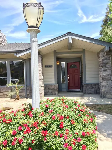 2620 E Paradise Ave, Visalia, CA 93292 photo 6
