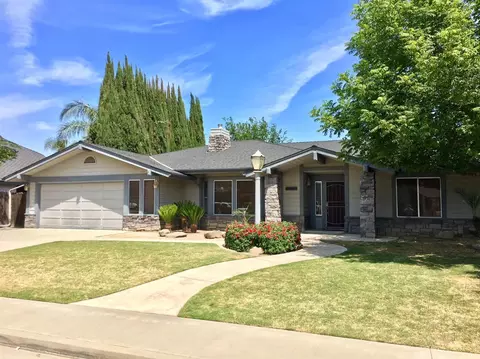2620 E Paradise Ave, Visalia, CA 93292 photo 1