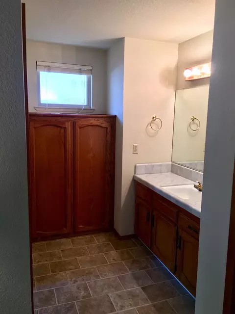 2620 E Paradise Ave, Visalia, CA 93292 photo 19