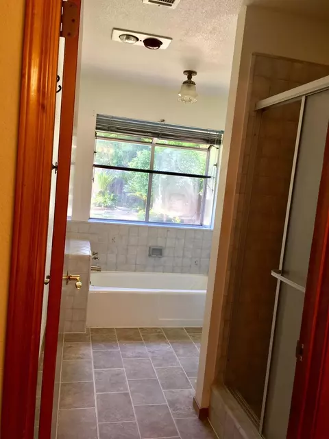 2620 E Paradise Ave, Visalia, CA 93292 photo 18