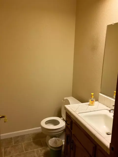 2620 E Paradise Ave, Visalia, CA 93292 photo 24