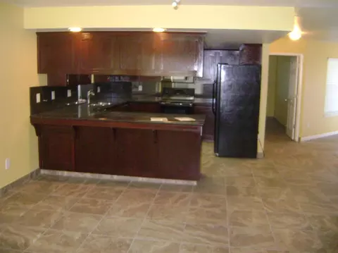 577 Tammy Ln, Lemoore, CA 93245 photo 7