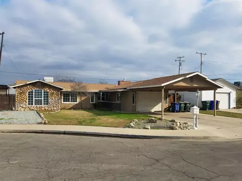115 Whittier Ct, Exeter, CA 93221 photo 2